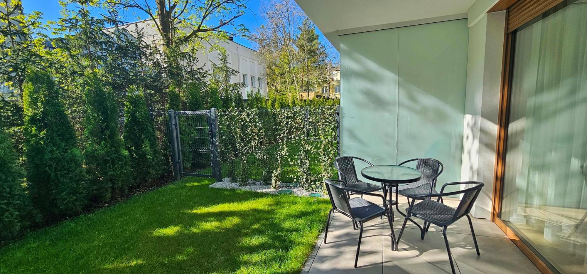 Apartament Whiteblue Kolobrzeg Z Duzym Ogrodkiem - 100 M Od Plazy! Whiteblue Kolberg Apartment Mit Grossem Garten - 100 M Vom Strand Entfernt! Whiteblue Kolobrzeg Apartman S Velkou Zahradou - 100 M Od Plaze! Zewnętrze zdjęcie